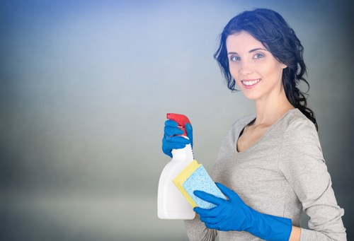 Deep cleaning treatment for pet urine odour on carpet fibres